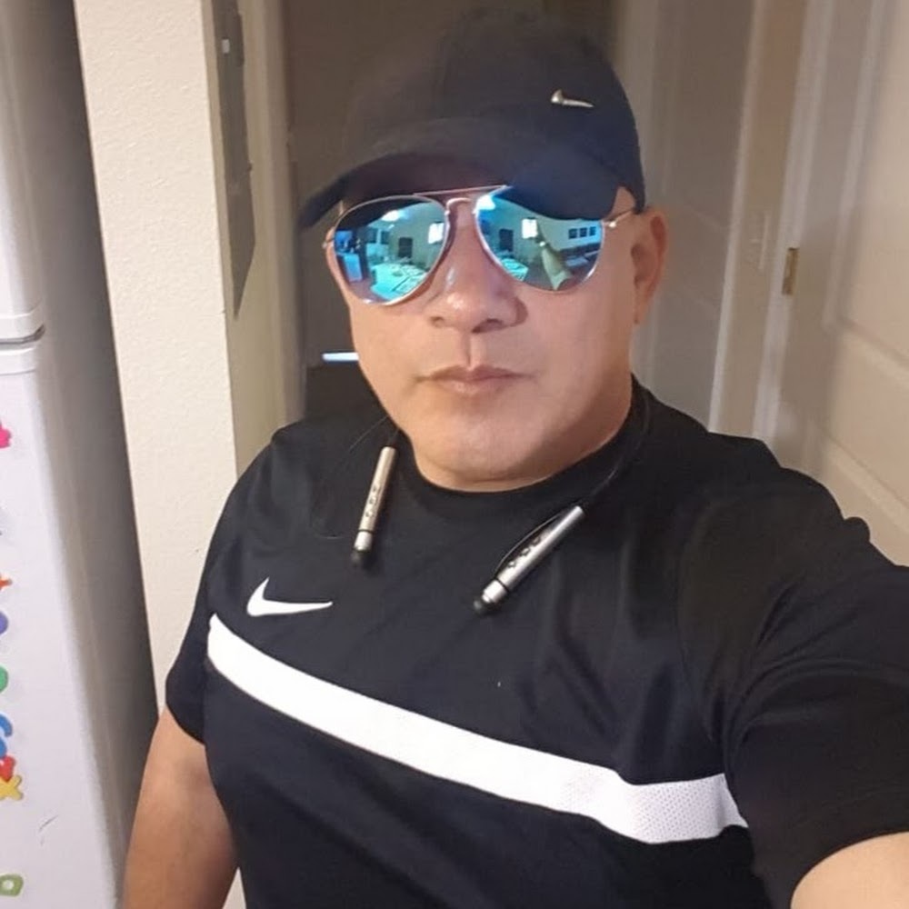 Meet your Posher, Luis